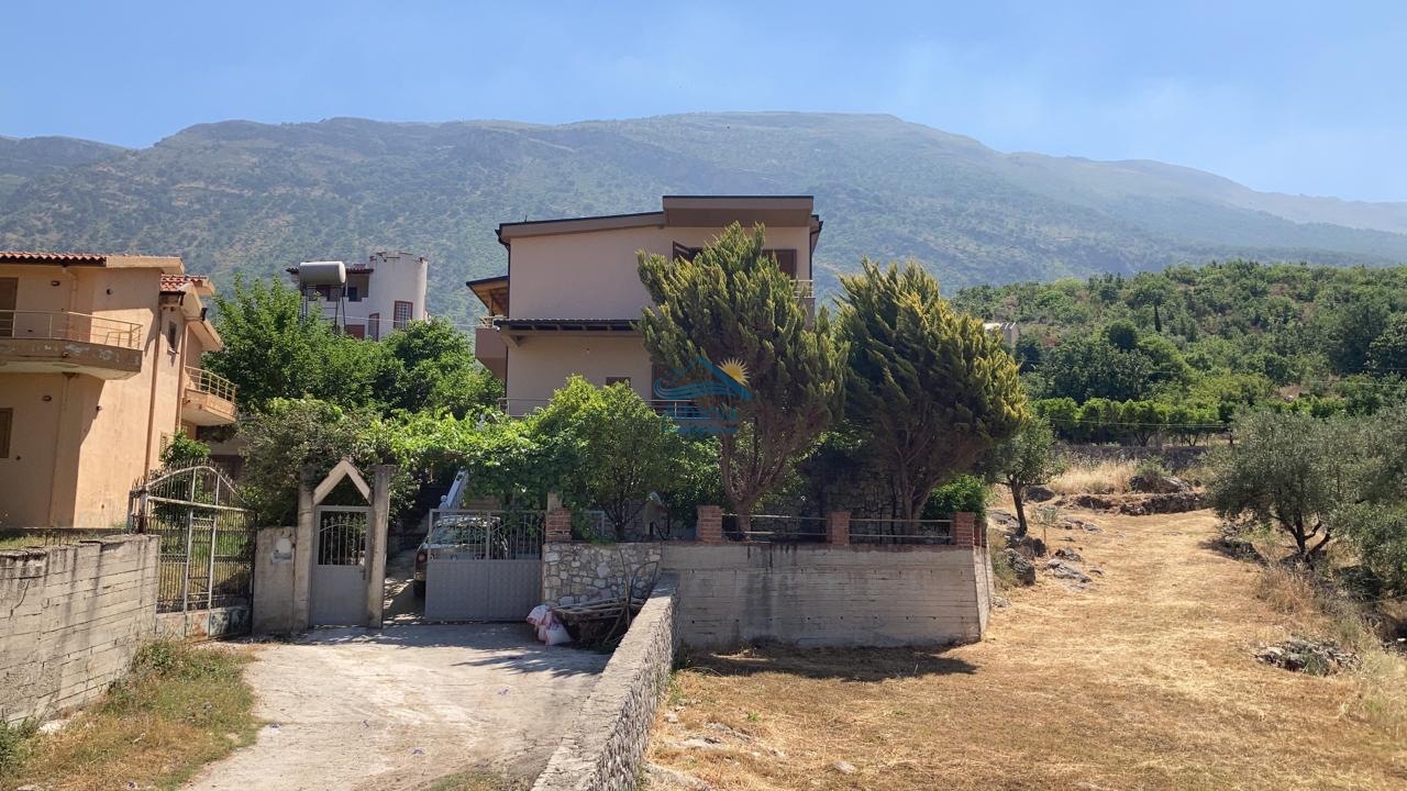 Casa Privata In Vendita A Valona Albania